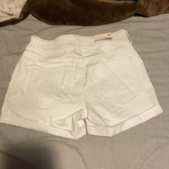 white low rise shorts - Picture 2 of 2